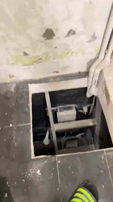 Dụi mắt 1000 lần trước căn nhà 2m² ở TP.HCM: Bé như hộp diêm Thống Nhất, tài ở chỗ gia chủ vẫn xoay sở được!- Ảnh 2.