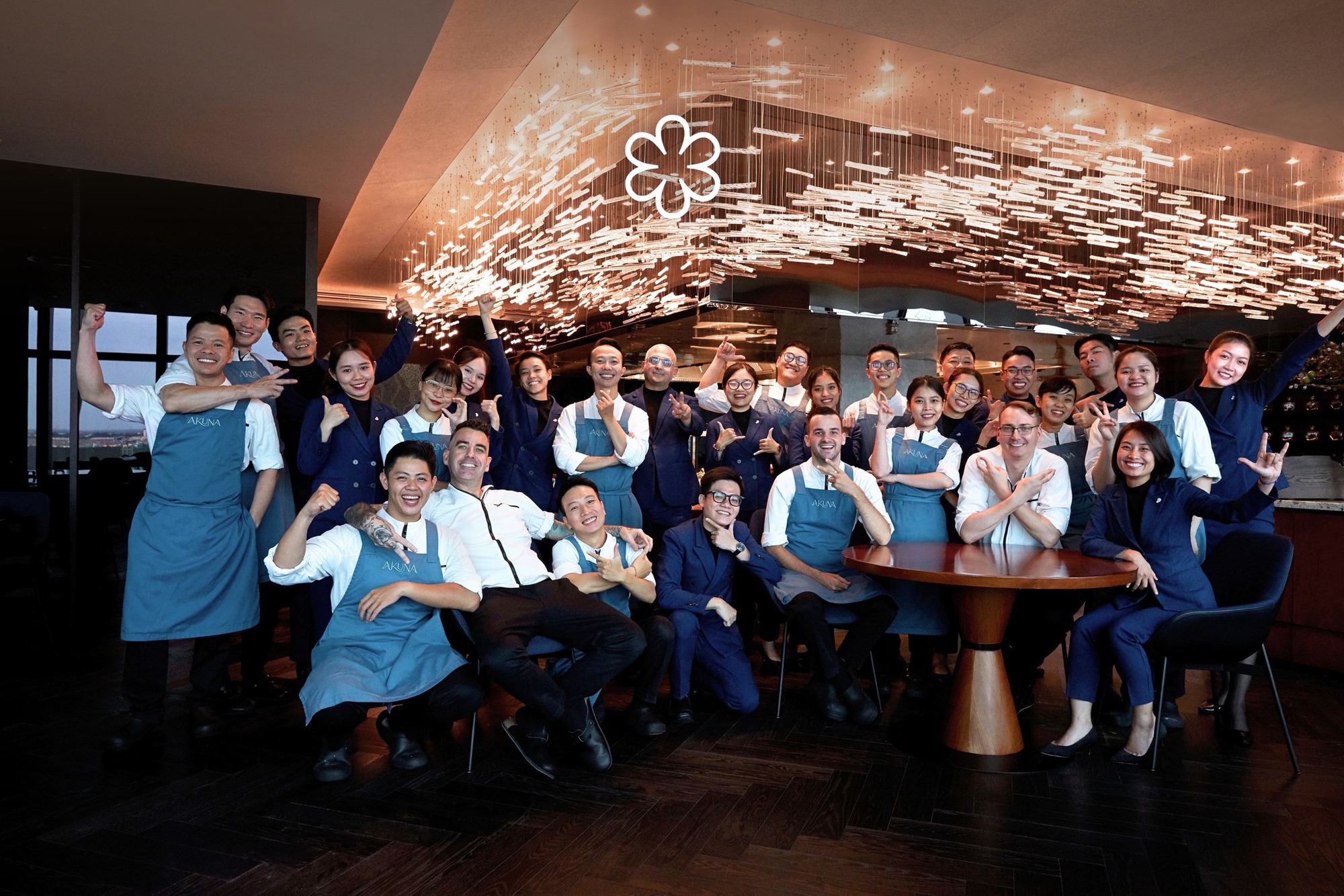 1 nhà hàng đạt MICHELIN sau 6 tháng: Chuyên phục vụ món Anh độc lạ, là nơi tổ chức sự kiện vô cùng ý nghĩa cho phái nữ- Ảnh 2.