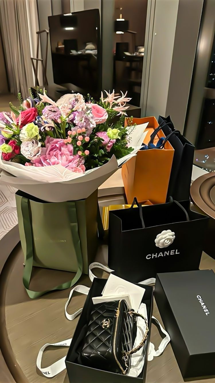 Con rể tặng mẹ vợ biệt thự, nhẫn kim cương, tưởng "sa chĩnh gạo” ai ngờ...- Ảnh 3.