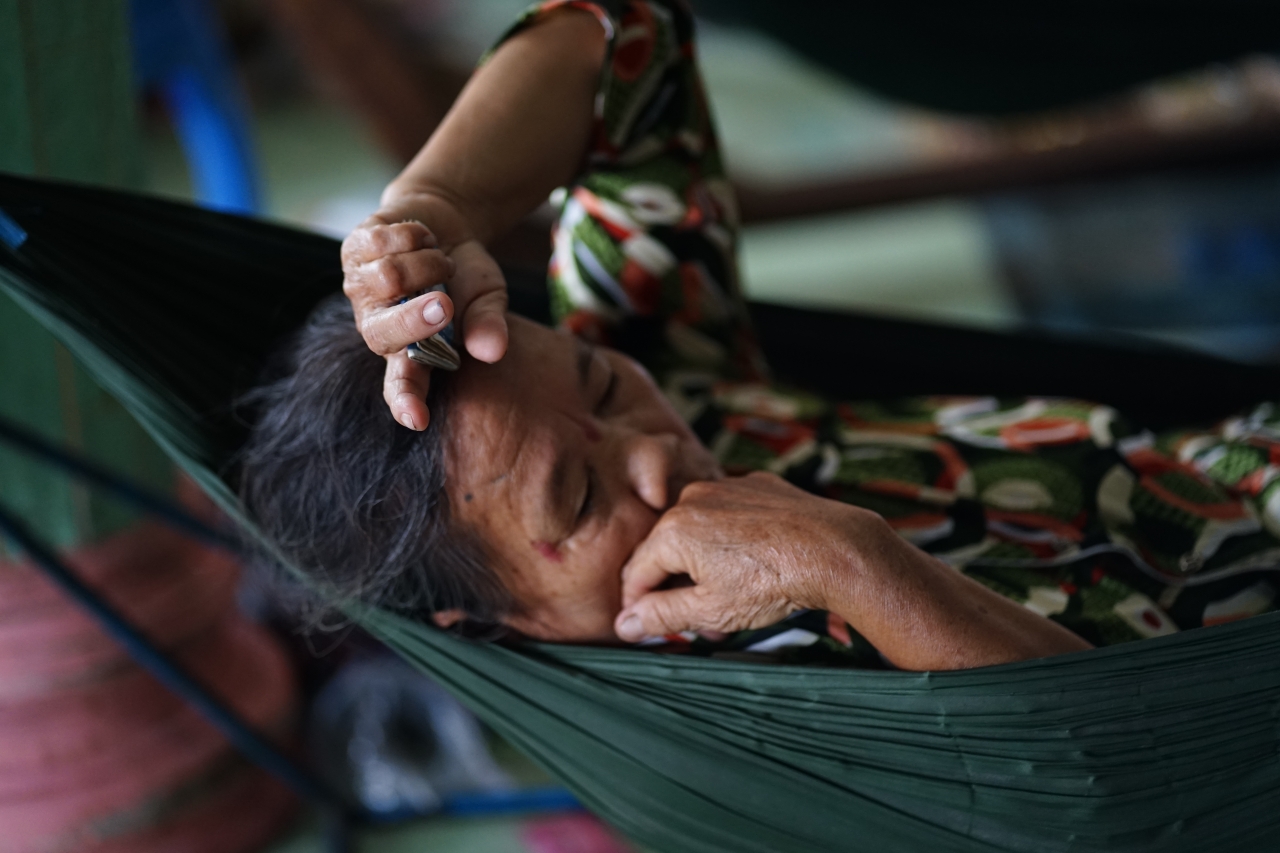 Tang thương tại ngôi nhà của người phụ nữ qua đời sau khi bị cướp giật điện thoại: Mẹ đau đớn kể khoảnh khắc cuối cùng- Ảnh 2.