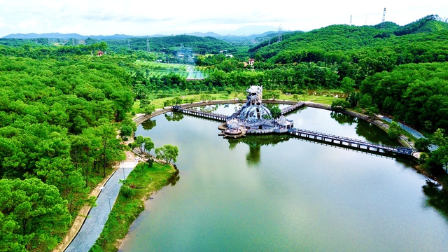 Công viên 70 tỷ đồng bỏ hoang gần 20 năm ở miền Trung Việt Nam: Từng lên báo Mỹ, hiện trạng gây bất ngờ- Ảnh 12.