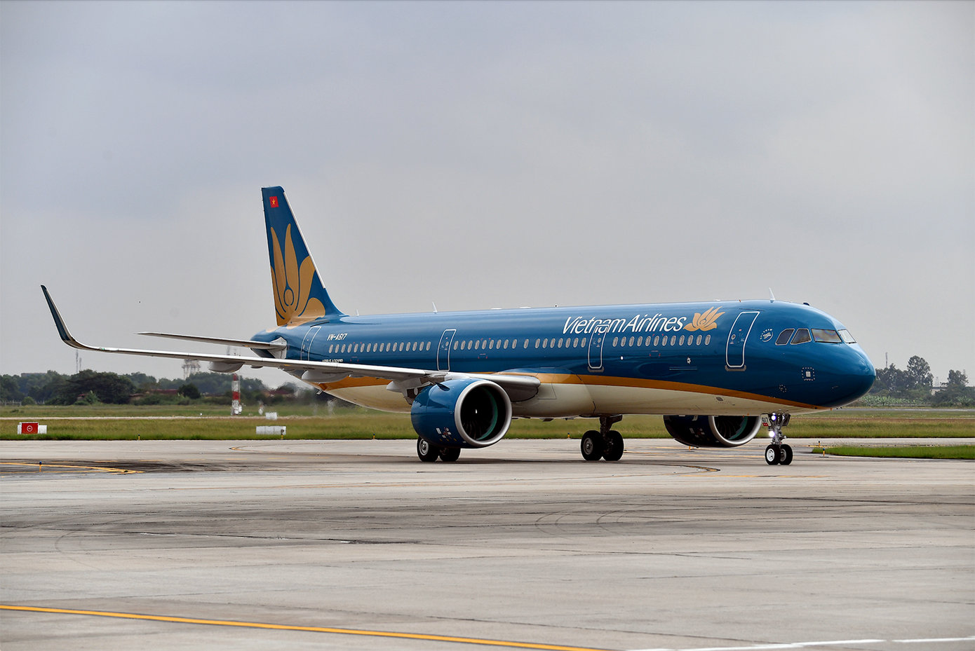 Vietnam Airlines hủy toàn bộ chuyến bay TPHCM - Thanh Hóa vì bão- Ảnh 1.