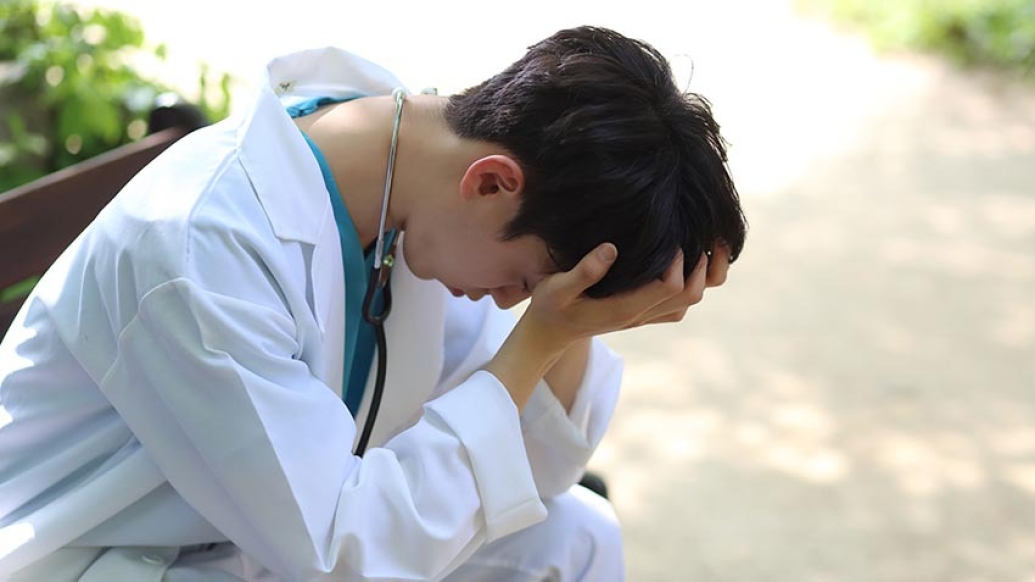 Đạt điểm 99,9% trong kỳ thi tuyển sinh ngành y toàn quốc, chàng trai tự tử trước ngày nhập học vì “không muốn trở thành bác sĩ”- Ảnh 2.