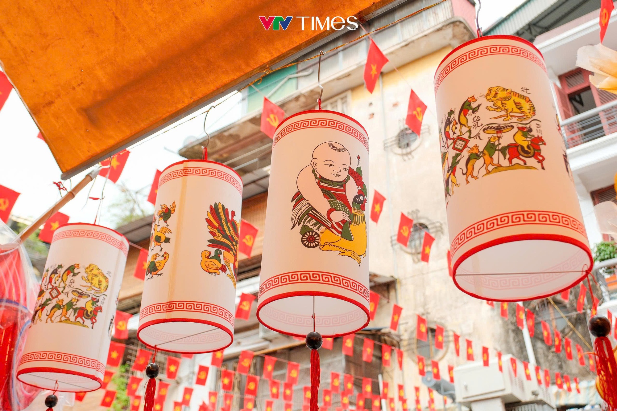 Nhộn nhịp không khí mua sắm đồ trang trí Trung thu trên phố Hàng Mã- Ảnh 6.