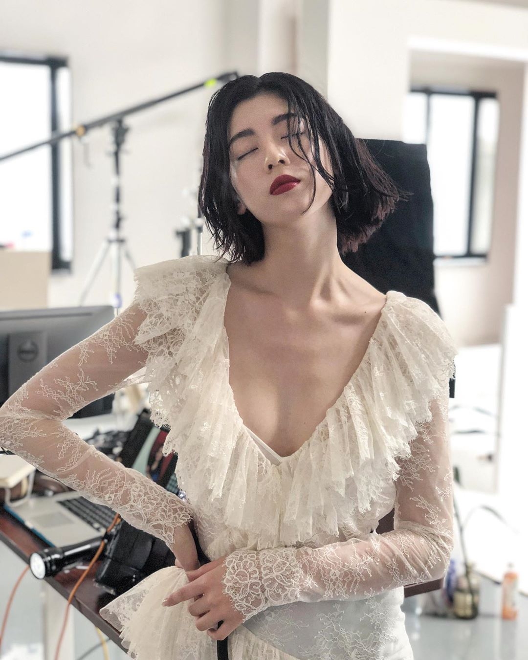 Ngắm mỹ nhân 18+ này mà chỉ muốn ngất luôn tại chỗ: Visual xô đổ mọi chuẩn mực, body nóng bỏng đốt cháy màn hình- Ảnh 8.