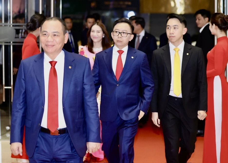 Làn sóng F2 “hiếm có, khó tìm” của tỷ phú Việt: Người SN 2001 vào top giàu nhất sàn chứng khoán, người kế thừa ông Phạm Nhật Vượng giữ vị trí quan trọng ở hệ sinh thái tỷ đô- Ảnh 5.