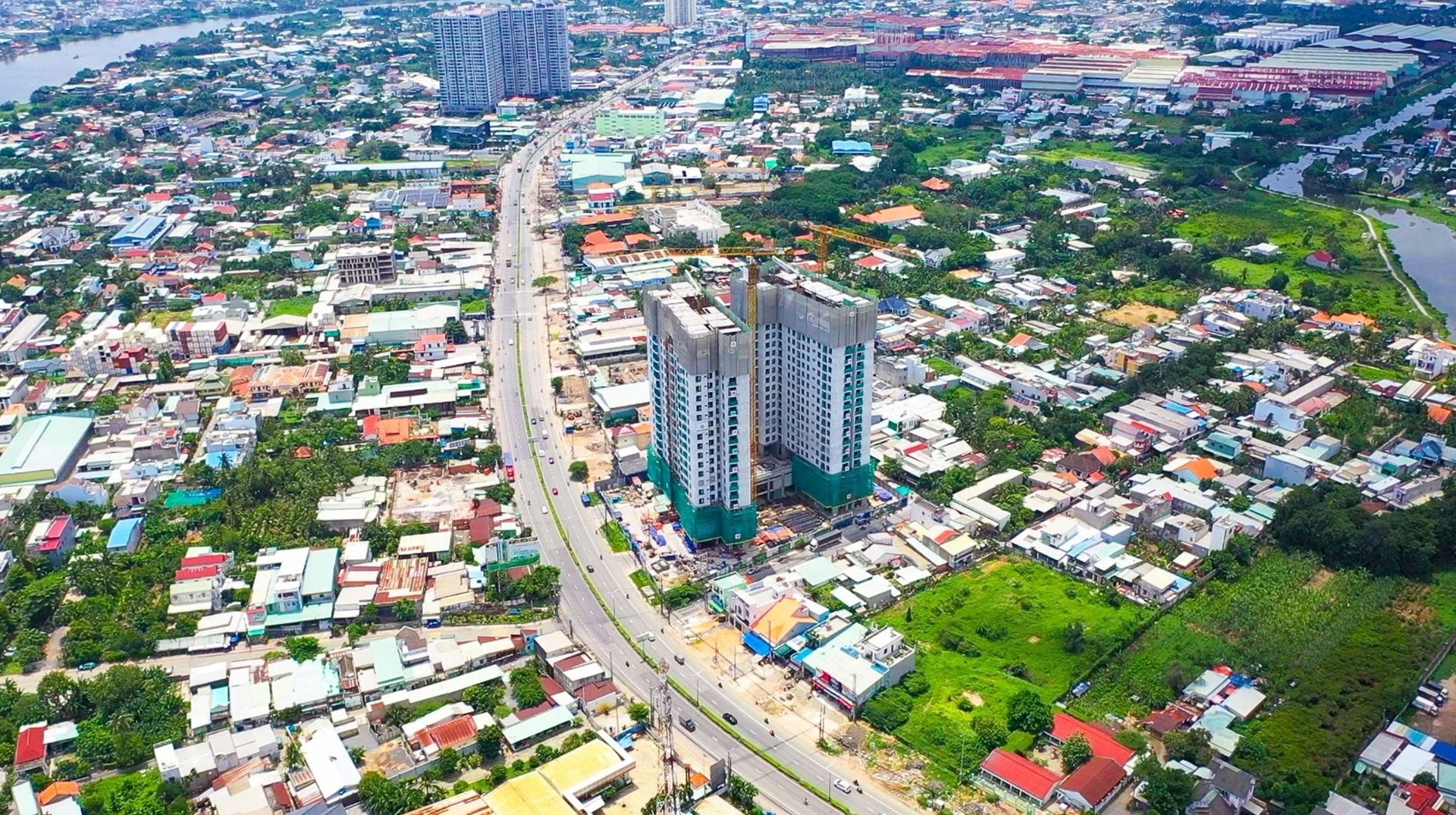 Giá căn hộ chung cư TP.HCM sẽ diễn biến thế nào vào cuối năm nay?- Ảnh 1.