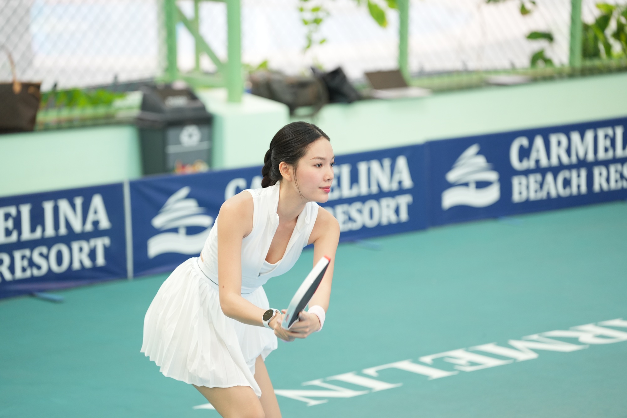 Xả loạt ảnh nét nèn nẹt của gái đẹp miền Tây “đại náo” sân pickleball: Giờ ai cũng cỡ này rồi hả?- Ảnh 3.