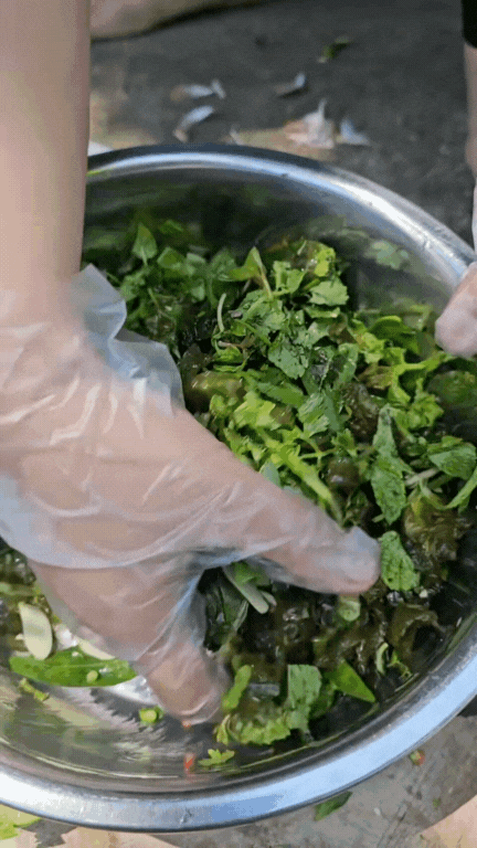 Không phải dê núi và cơm cháy, thứ 