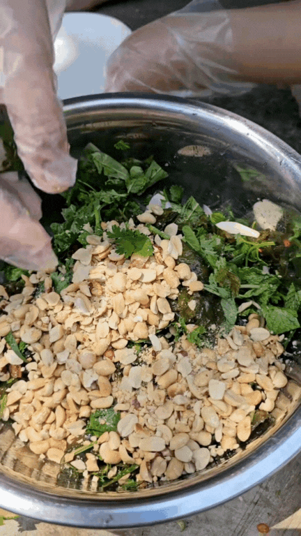 Không phải dê núi và cơm cháy, thứ 