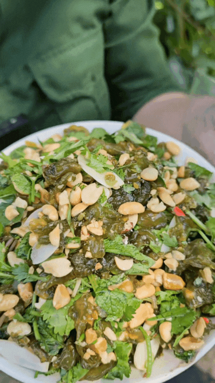 Không phải dê núi và cơm cháy, thứ 
