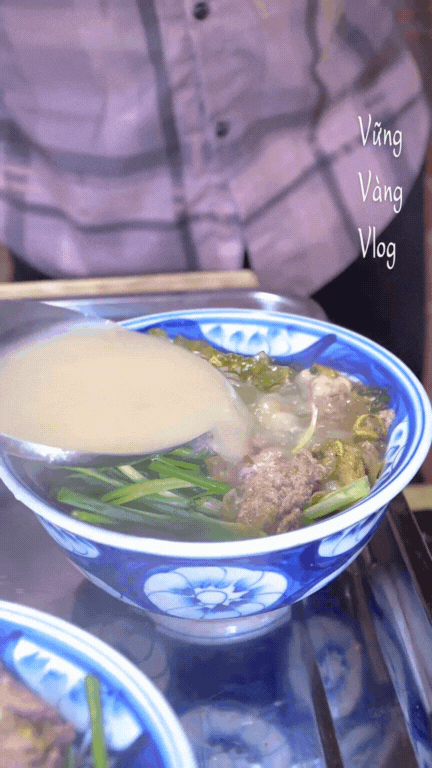 Không phải dê núi và cơm cháy, thứ 