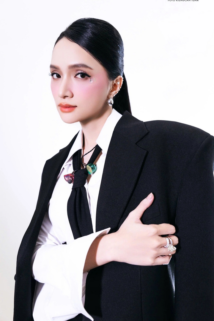 Sắc vóc Hoa hậu chuyển giới Hương Giang - đại diện Việt Nam dự Miss Universe- Ảnh 8.