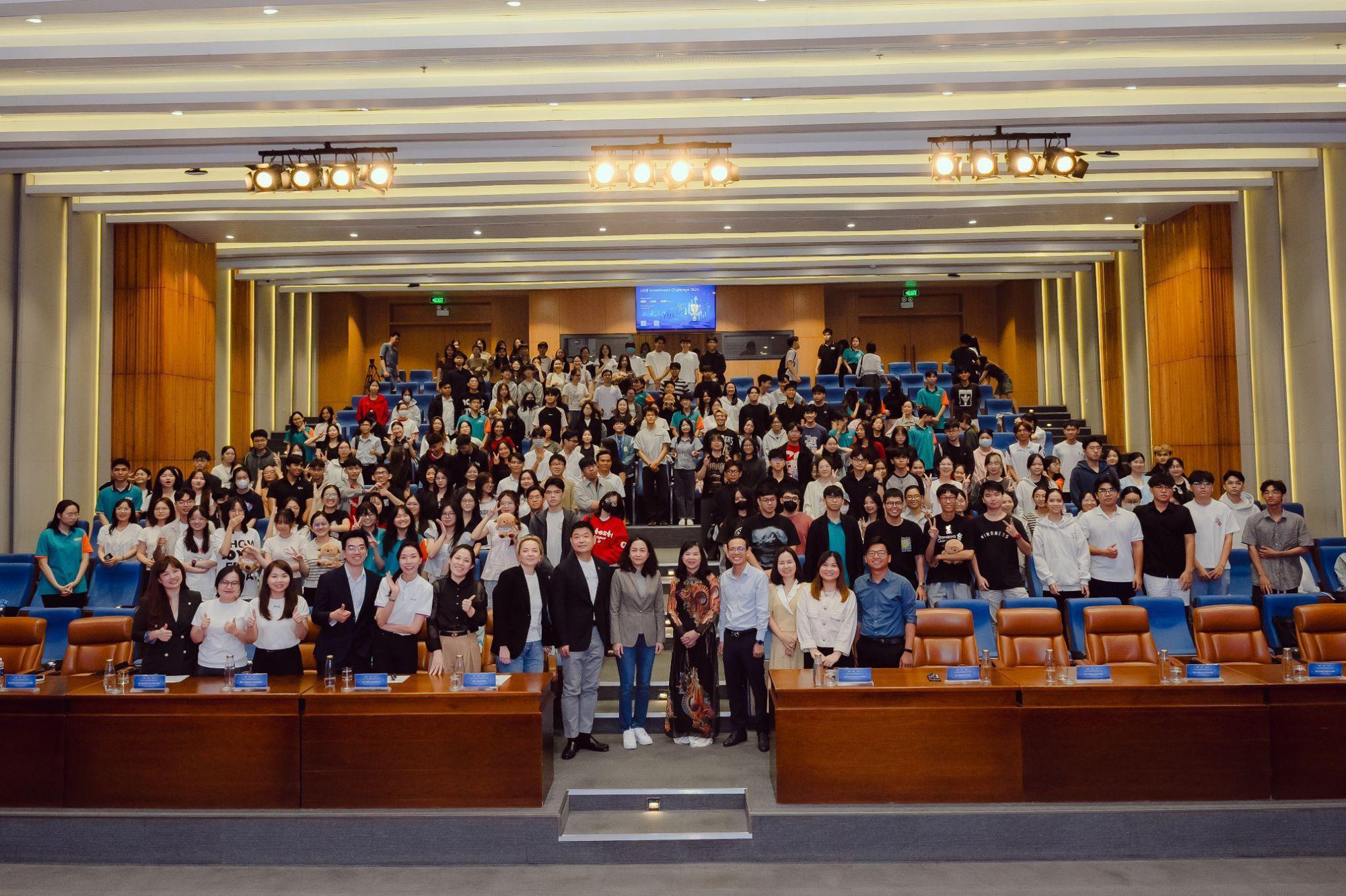 UOB Investment Challenge 2025 chính thức trở lại: Sân chơi chuyên nghiệp dành cho sinh viên đam mê đầu tư- Ảnh 2.