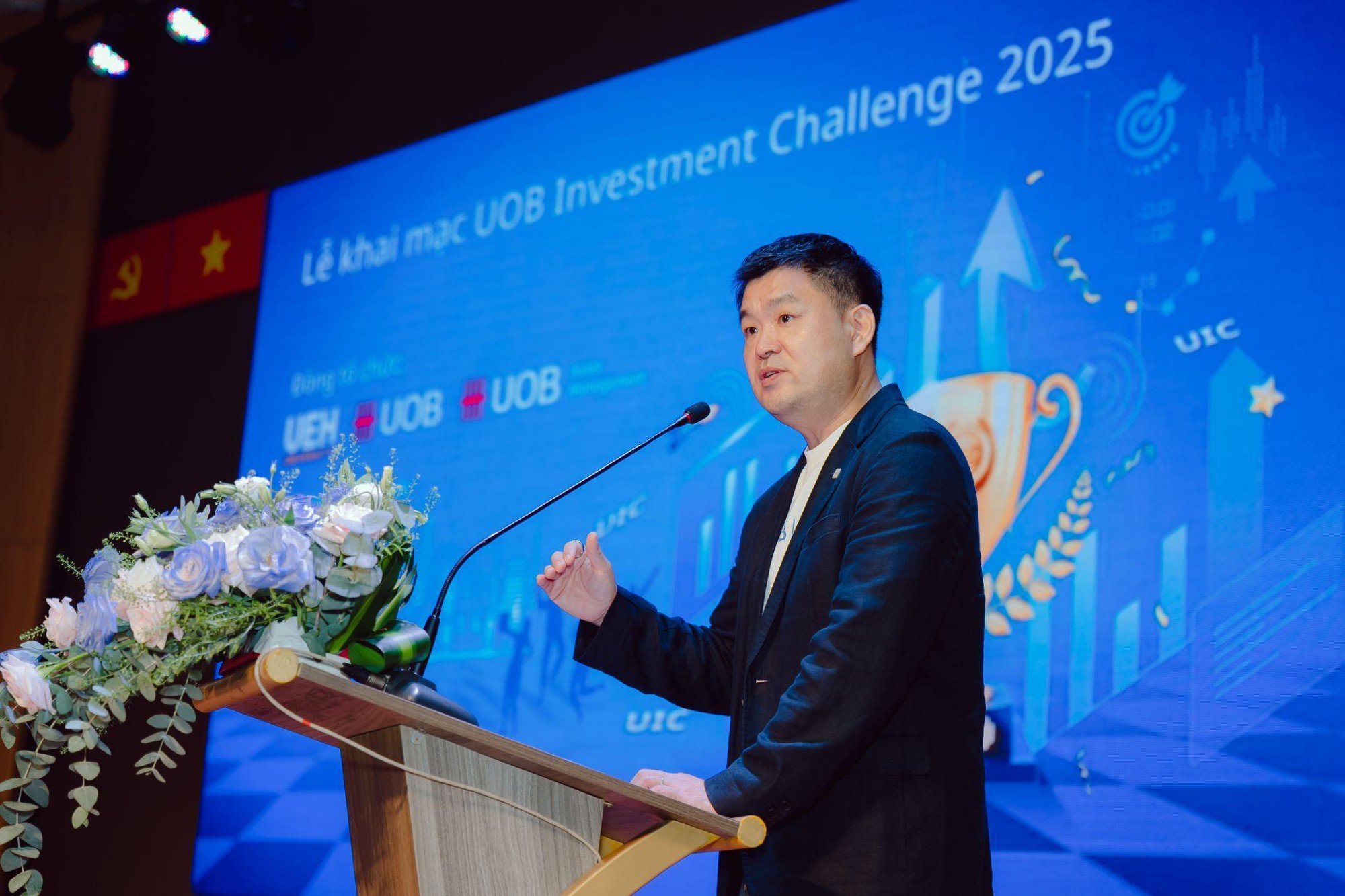UOB Investment Challenge 2025 chính thức trở lại: Sân chơi chuyên nghiệp dành cho sinh viên đam mê đầu tư- Ảnh 3.