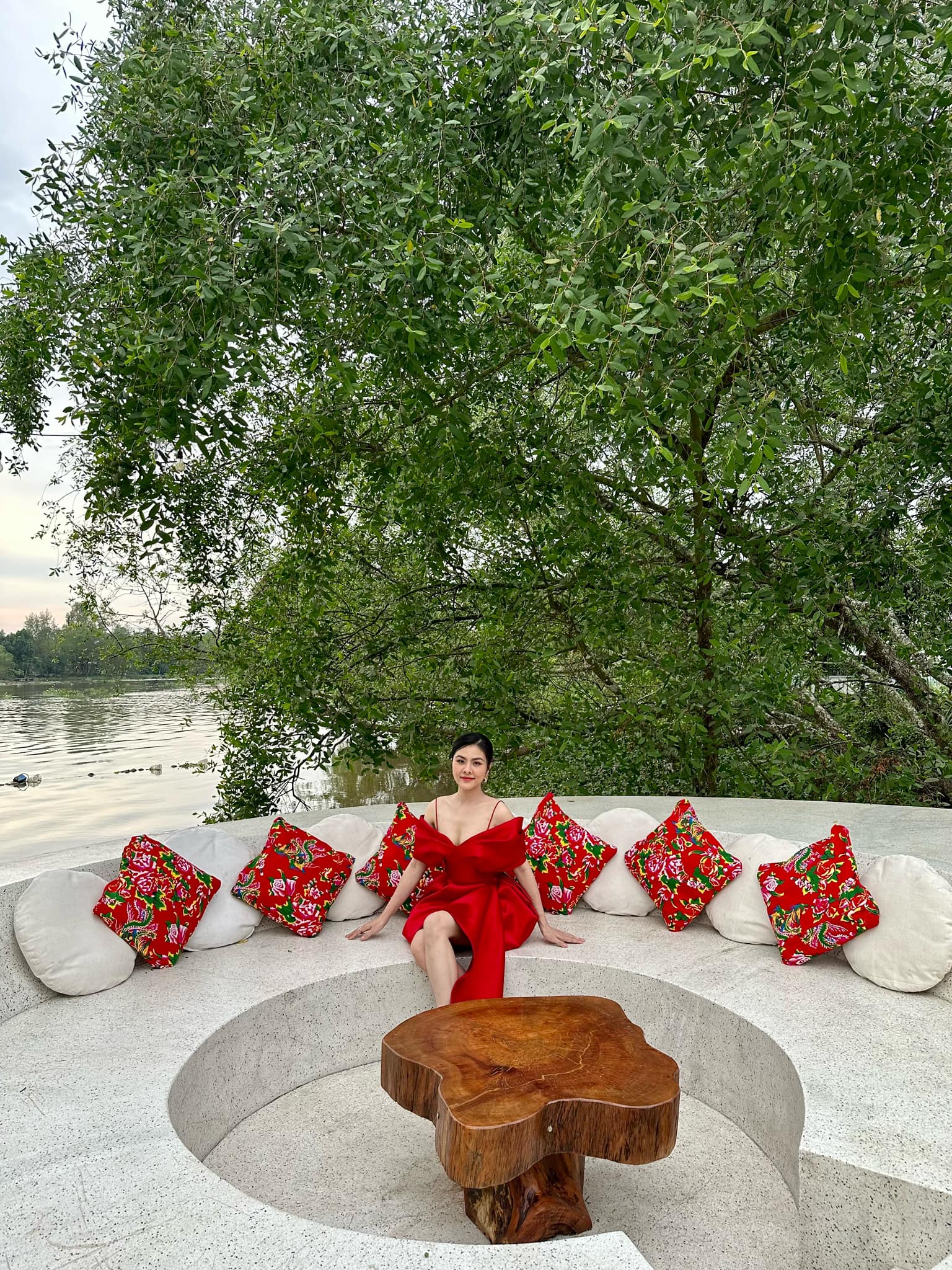 Nữ nghệ sĩ trẻ đẹp là CEO sở hữu spa làm đẹp, khu du lịch sinh thái 50.000m2, sinh 4 con cho đại gia- Ảnh 13.