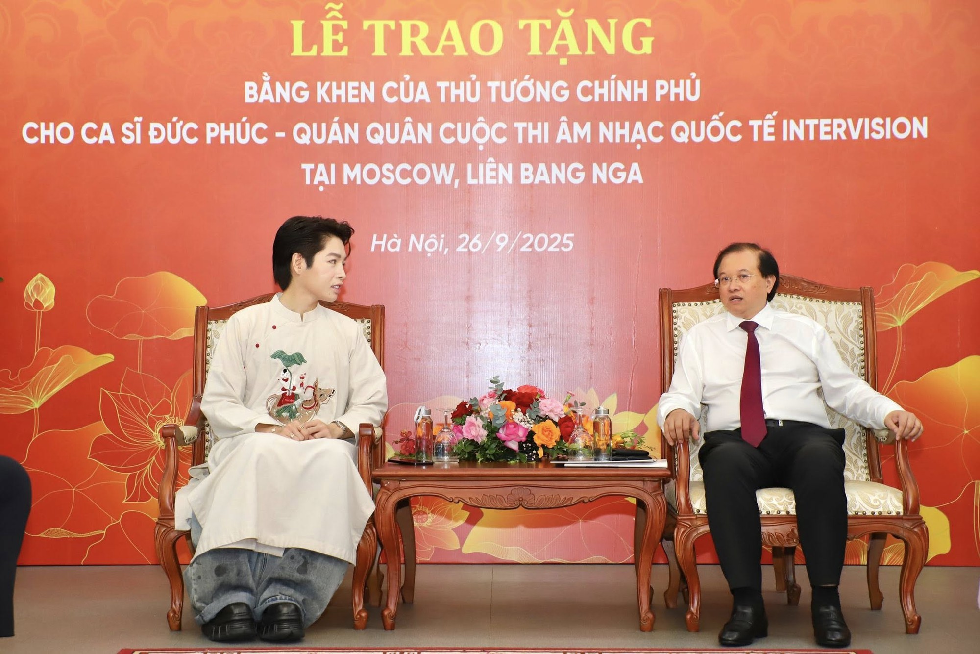 Thứ trưởng Bộ VHTTDL: 3 phút biểu diễn của Đức Phúc là một kỳ tích, là minh chứng cho sức trẻ Việt Nam đang vươn lên mạnh mẽ- Ảnh 3.