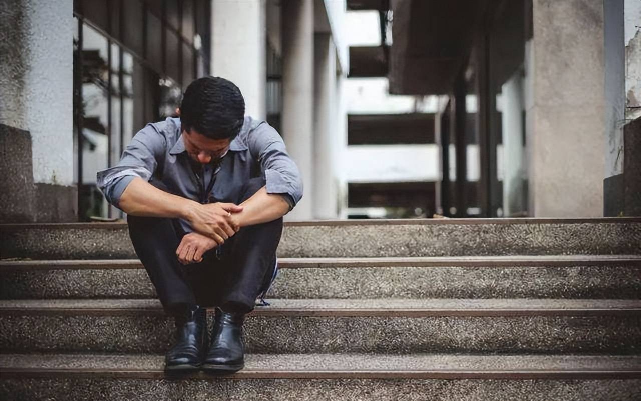 20 năm cho nữ đồng nghiệp vay 3,5 tỷ đồng, thông báo từ ngân hàng khiến người đàn ông nghỉ hưu gục ngã- Ảnh 2.