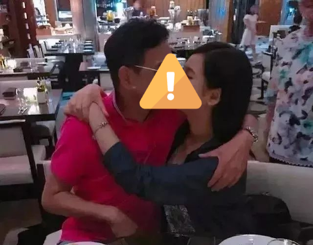 Nhiều người hốt hoảng khi biết danh tính 2 người trong bức ảnh: Làm ơn, tránh 3 "vùng cấm" này nếu muốn gia đình an yên- Ảnh 2.