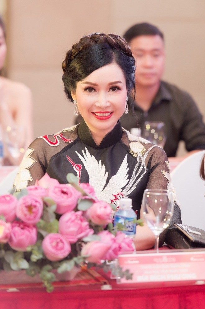 Showbiz Việt có Hoa hậu chỉ cao 1,58m: Gia thế cực khủng, sống bí ẩn bên trong biệt thự 70 tỷ- Ảnh 7.
