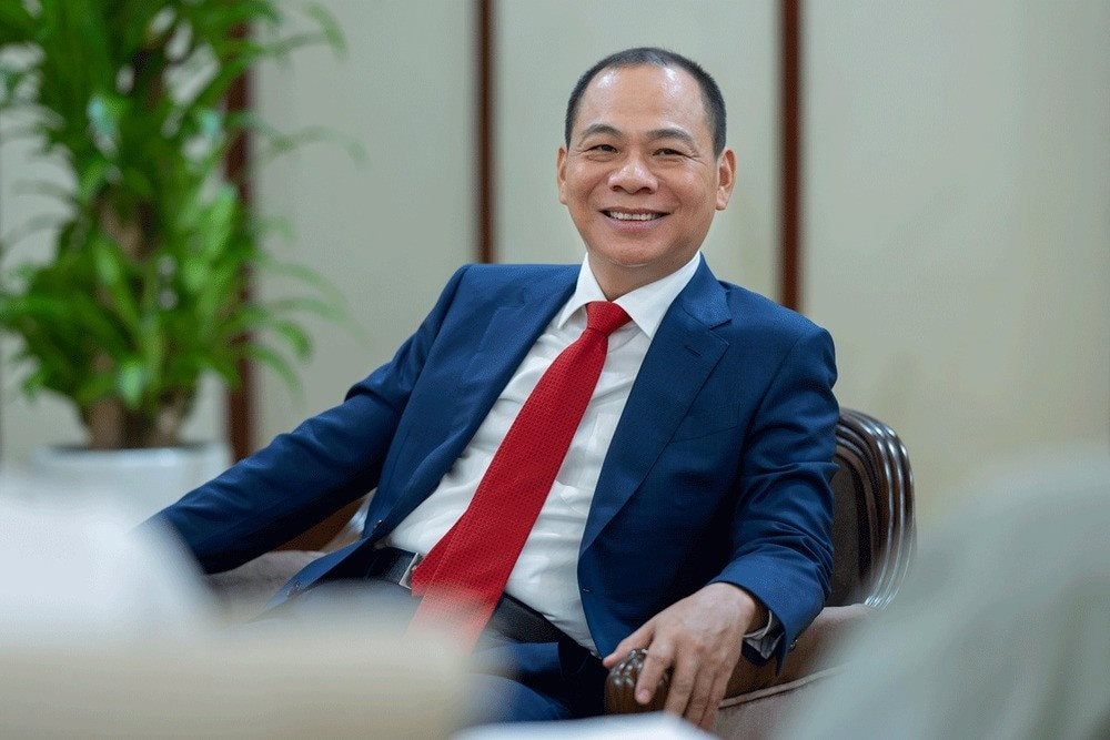 Những tên tuổi lừng lẫy thế giới bị tỷ phú Phạm Nhật Vượng bỏ lại phía sau- Ảnh 1.