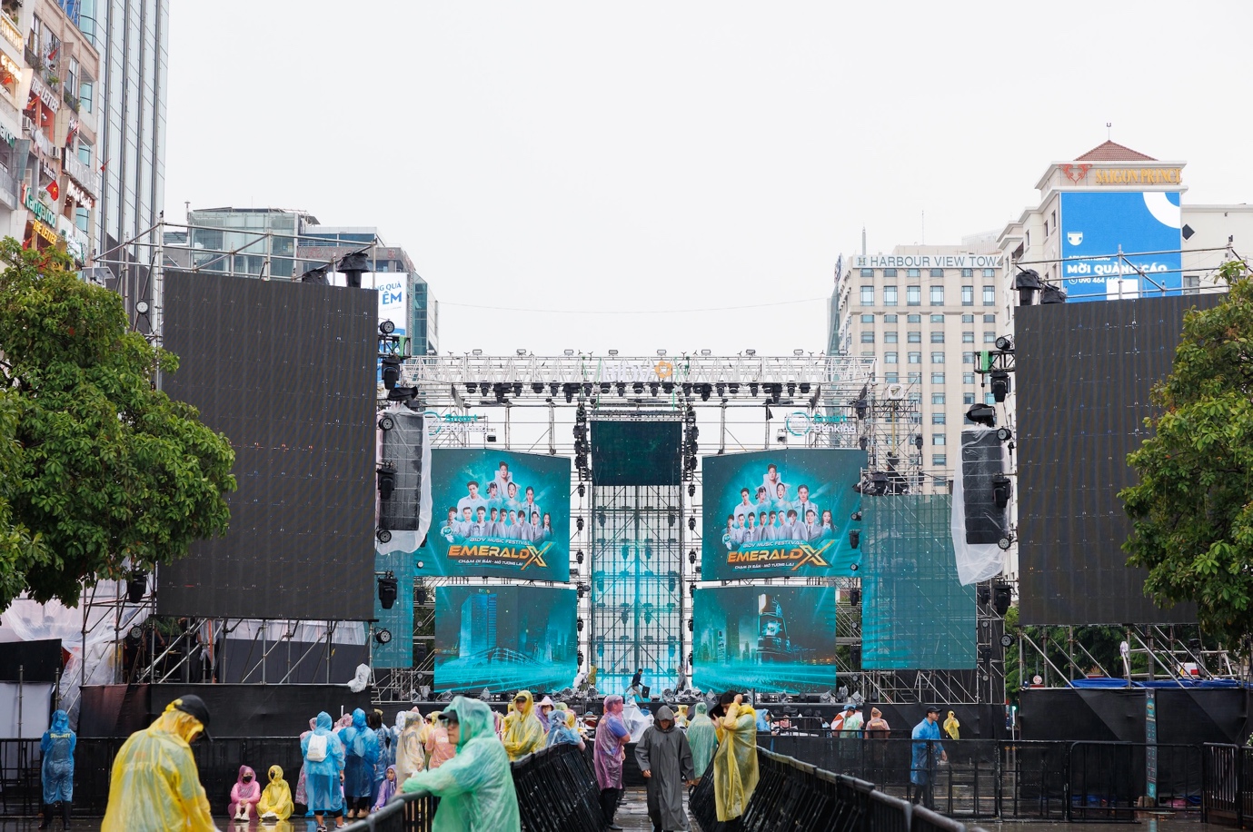 Hé lộ sân khấu cực hoành tráng của BIDV Music Festival, chuẩn bị đón dàn sao khủng- Ảnh 1.