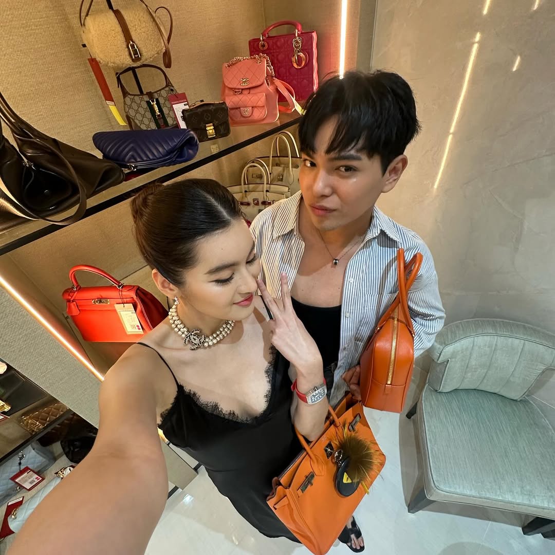 Bạn của Lisa là “phú bà mua tất” đất Thái Lan, cách dùng hàng hiệu khác hẳn nhiều phú bà khác- Ảnh 14.
