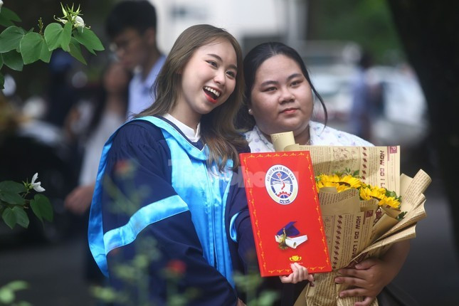 Vì sao Bộ GD&ĐT chỉ quản lí trực tiếp các đại học trọng điểm?- Ảnh 1.
