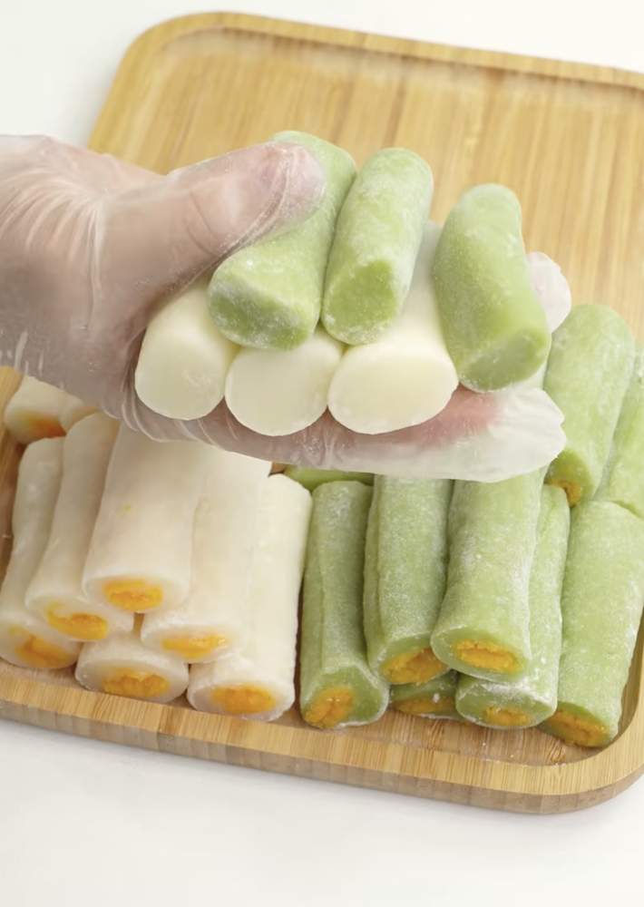 Bánh trung thu lòng se điếu là gì mà 'sốt' không kém 'bánh dẻo thị phi'?- Ảnh 1.