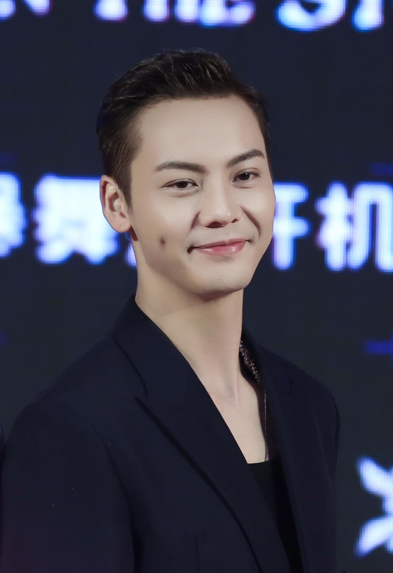 Mơ mà có chồng tổng tài thế này thì xin cả đời không tỉnh: Chất tài phiệt ăn vào máu, đẹp chả chừa phần ai- Ảnh 9.