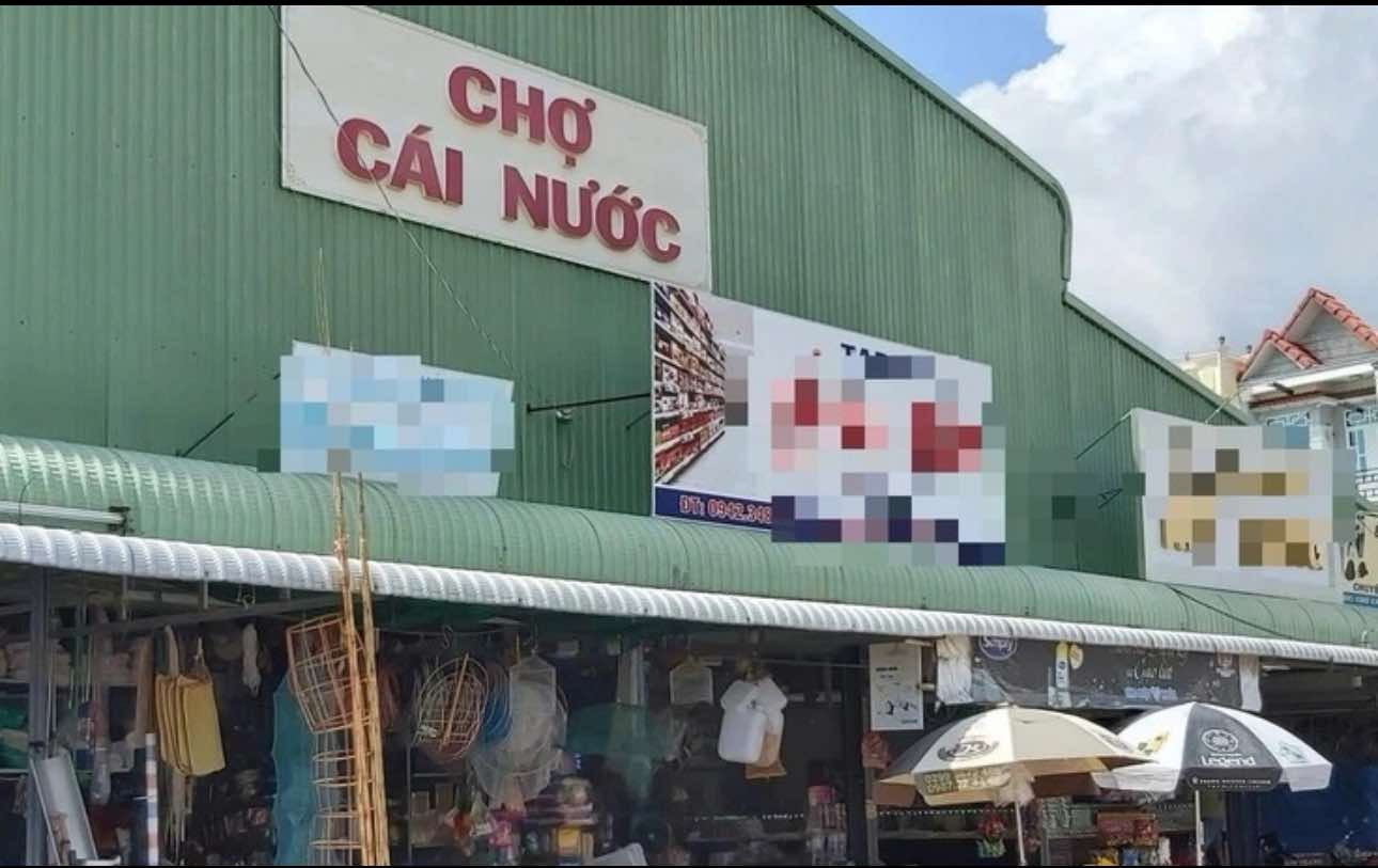Cựu Chủ tịch thị trấn ở Cà Mau tử vong trong tư thế treo cổ tại nhà- Ảnh 1.