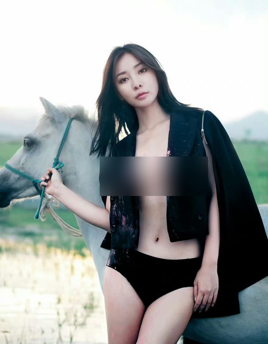 Mỹ nhân sở hữu body bốc lửa nhất showbiz nhưng không ai muốn cưới- Ảnh 2.