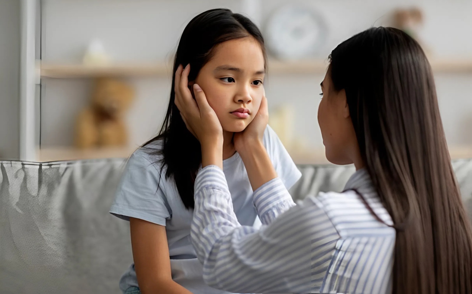Con gái hỏi 1 câu khiến tôi sửng sốt: Thế hệ của tôi không bao giờ dám nói với bố mẹ như vậy!- Ảnh 2.