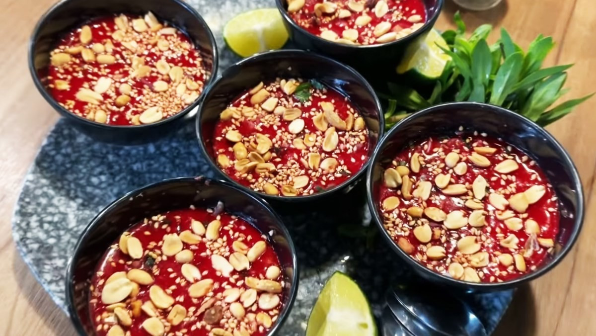 Tiết canh Việt Nam trong danh sách món ăn tệ nhất thế giới- Ảnh 1.