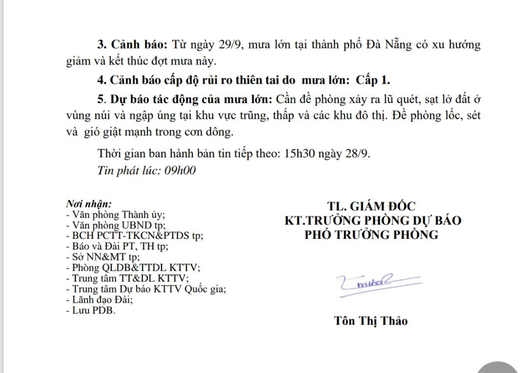 Đà Nẵng: Mưa lớn từng cơn do ảnh hưởng bão số 10 Bualoi, gió rít nhẹ- Ảnh 15.
