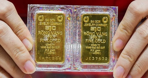Giá vàng SJC bật tăng mạnh- Ảnh 1.