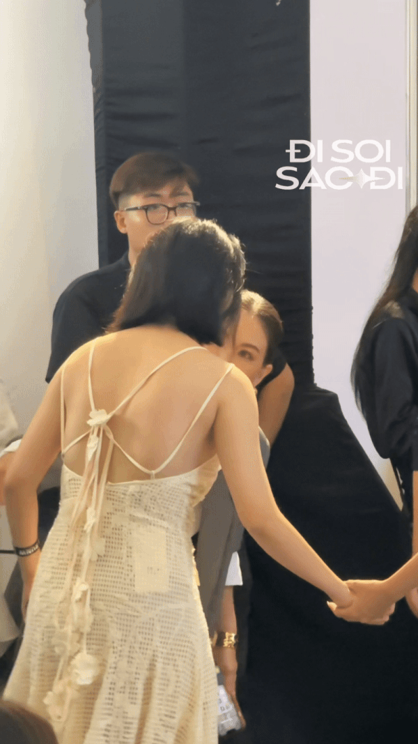 Quỳnh Lương hở bạo sau sinh, gặp sự cố điếng người- Ảnh 1.