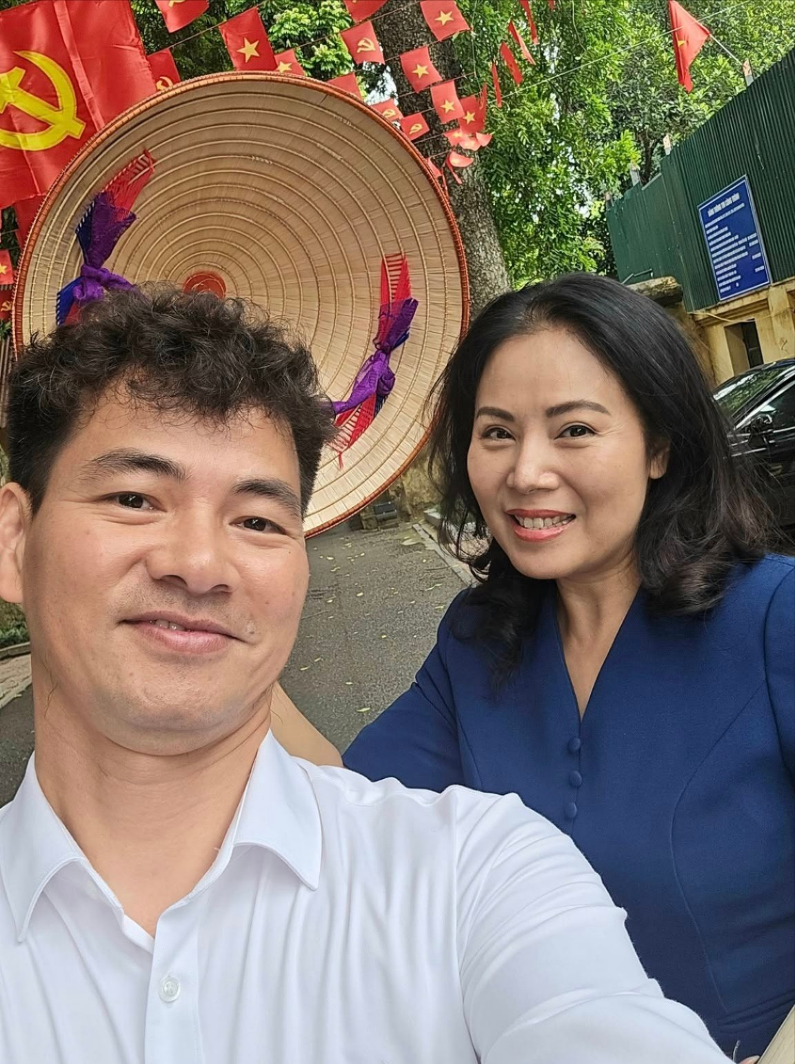 NSND Xuân Bắc và Hồng của 