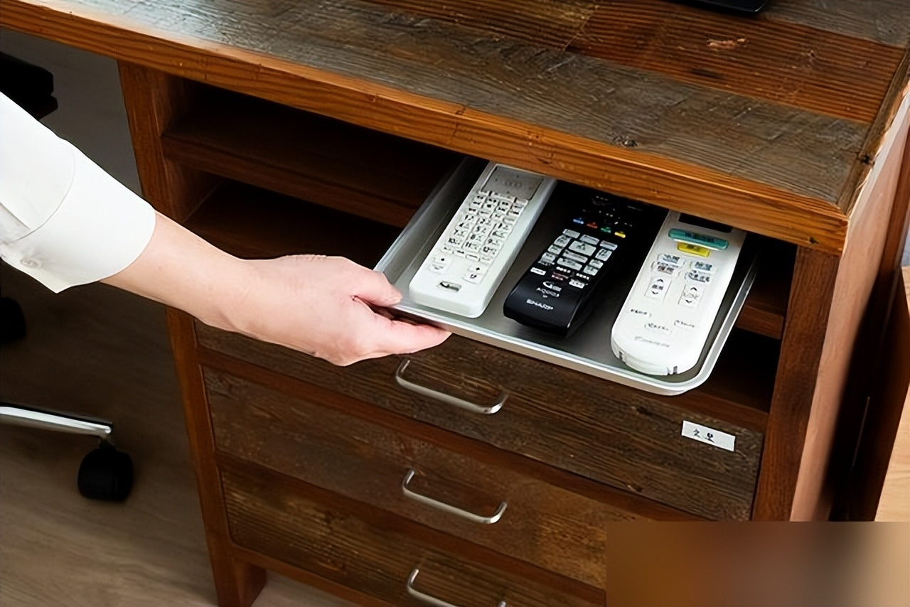 Người phụ nữ 57 tuổi sống một mình trong căn hộ 61m²: Giản dị nhưng là chốn bình yên ai cũng mơ- Ảnh 1.
