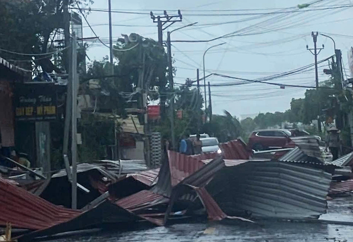 Lốc xoáy quét qua Hưng Yên và Hải Phòng, 2 người chết, 8 người bị thương- Ảnh 3.