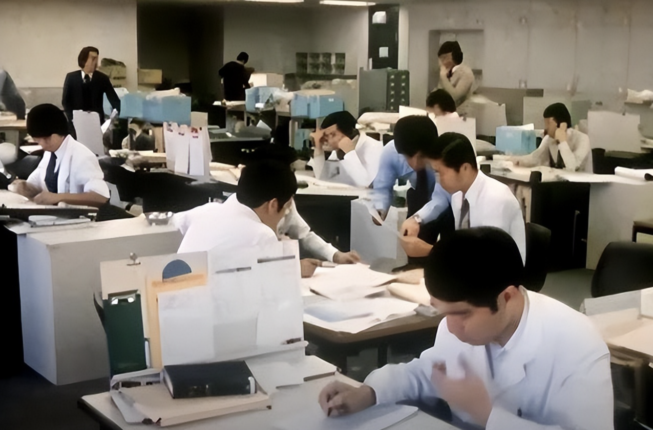 Bằng đại học Nhật Bản đã từng "quý như vàng" - Vì sao giờ trở nên mờ nhạt?- Ảnh 2.