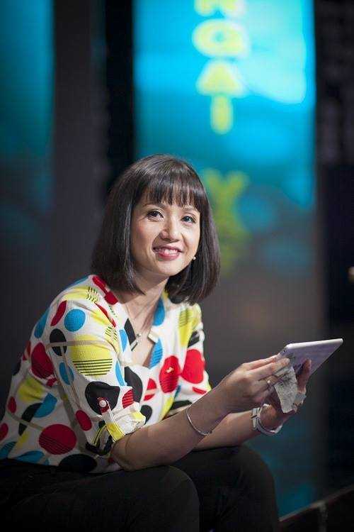 Khánh Vy chụp ảnh cùng "huyền thoại" Olympia- Ảnh 3.