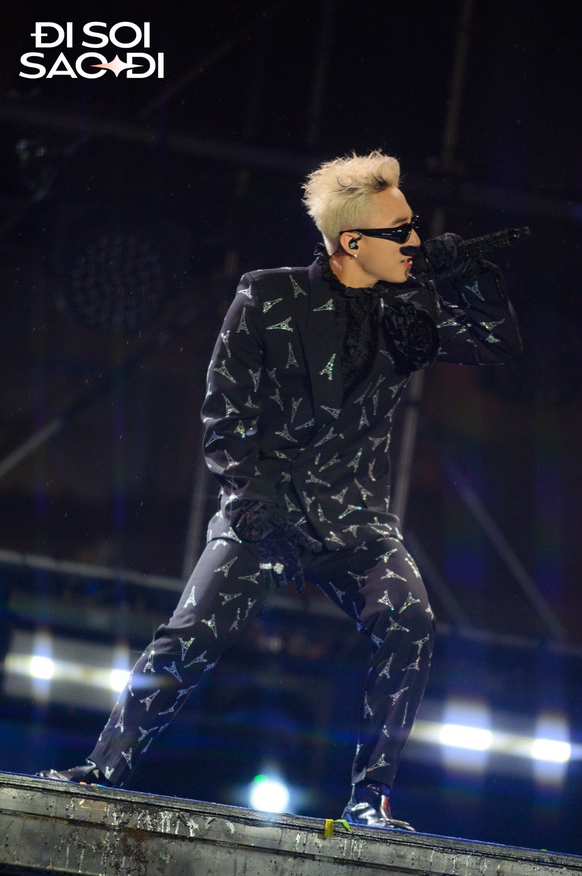 Sơn Tùng M-TP “đảo ngói” trắng thành thần nhưng lại giống G-Dragon nữa rồi!- Ảnh 9.