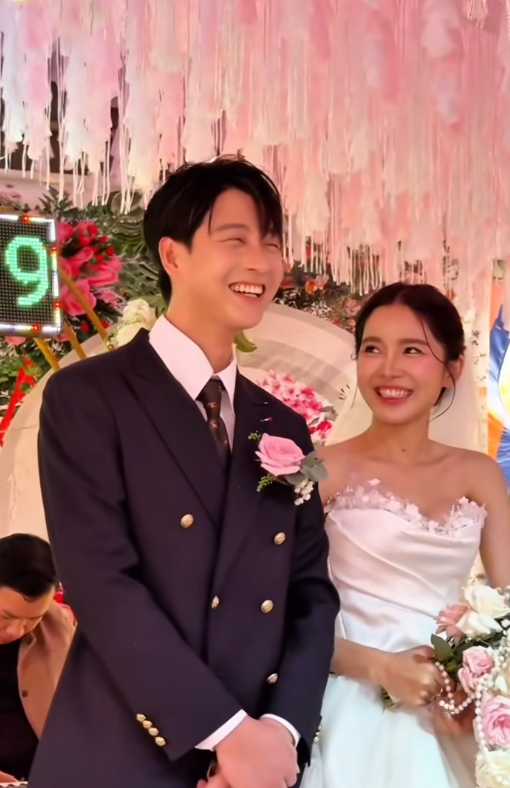Đám cưới khi bão số 10 Bualoi đổ bộ: Clip đón dâu của một cặp đôi nổi tiếng gây xôn xao- Ảnh 4.