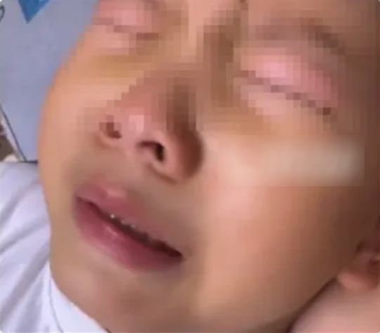 B&eacute; trai 11 tuổi tay co giật, kh&oacute; thở sau khi l&agrave;m b&agrave;i tập về nh&agrave; suốt 14 tiếng- Ảnh 3.