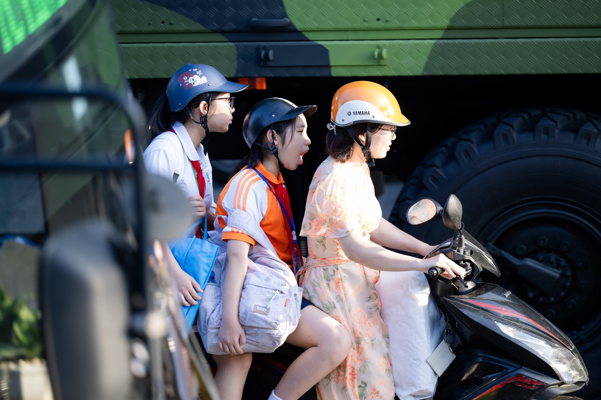 Mệt mỏi, chùn chân giữa biển ùn tắc ngày đầu đi làm trở lại sau kỳ nghỉ lễ 2/9- Ảnh 5.
