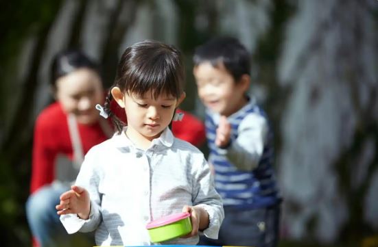 Bảo mẫu cho nhà siêu giàu lương 66 triệu/tháng, đa năng như “siêu nhân”: Biết khối lượng công việc ai cũng công nhận "xứng đáng"- Ảnh 1.