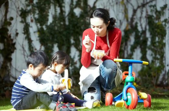 Bảo mẫu cho nhà siêu giàu lương 66 triệu/tháng, đa năng như “siêu nhân”: Biết khối lượng công việc ai cũng công nhận "xứng đáng"- Ảnh 2.