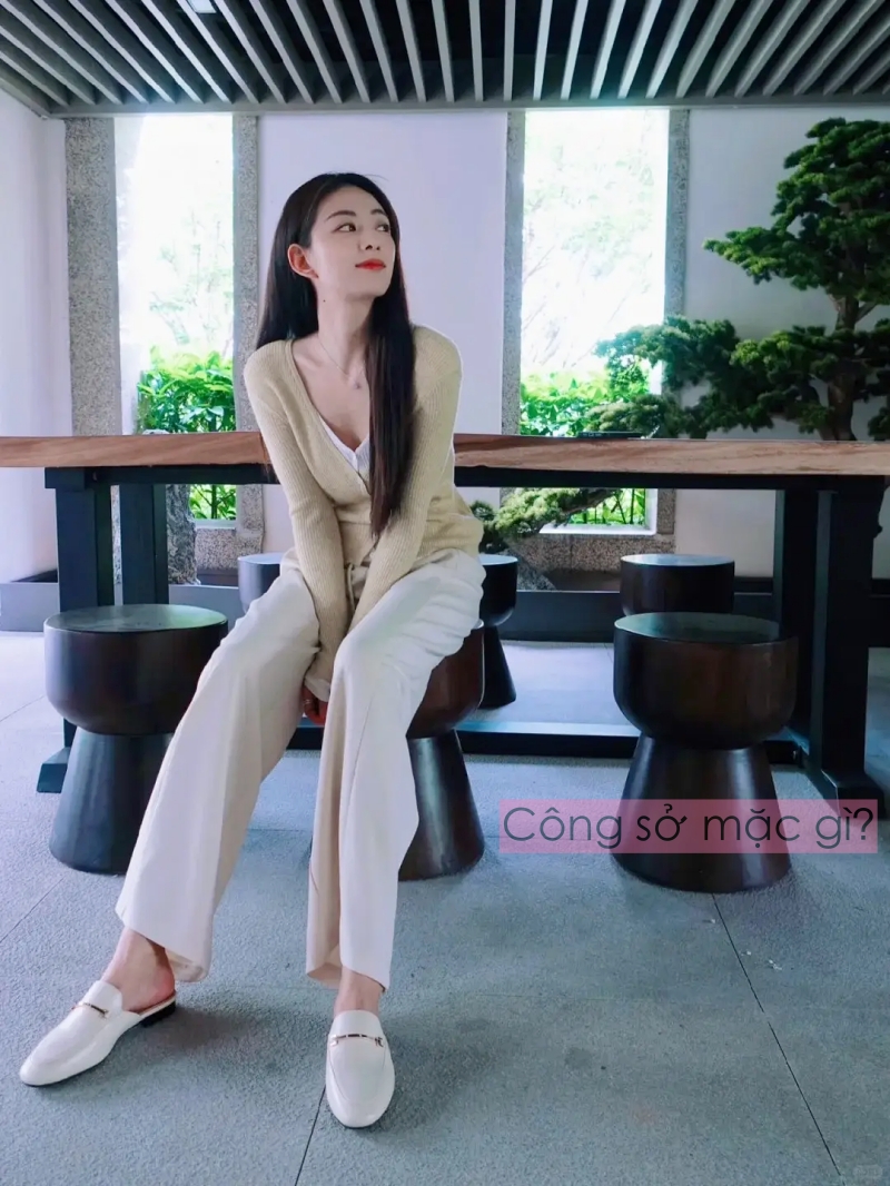 Phụ nữ 30+ n&ecirc;n bỏ qua gi&agrave;y thể thao, chọn 3 kiểu gi&agrave;y n&agrave;y để n&acirc;ng tầm phong th&aacute;i!- Ảnh 8.