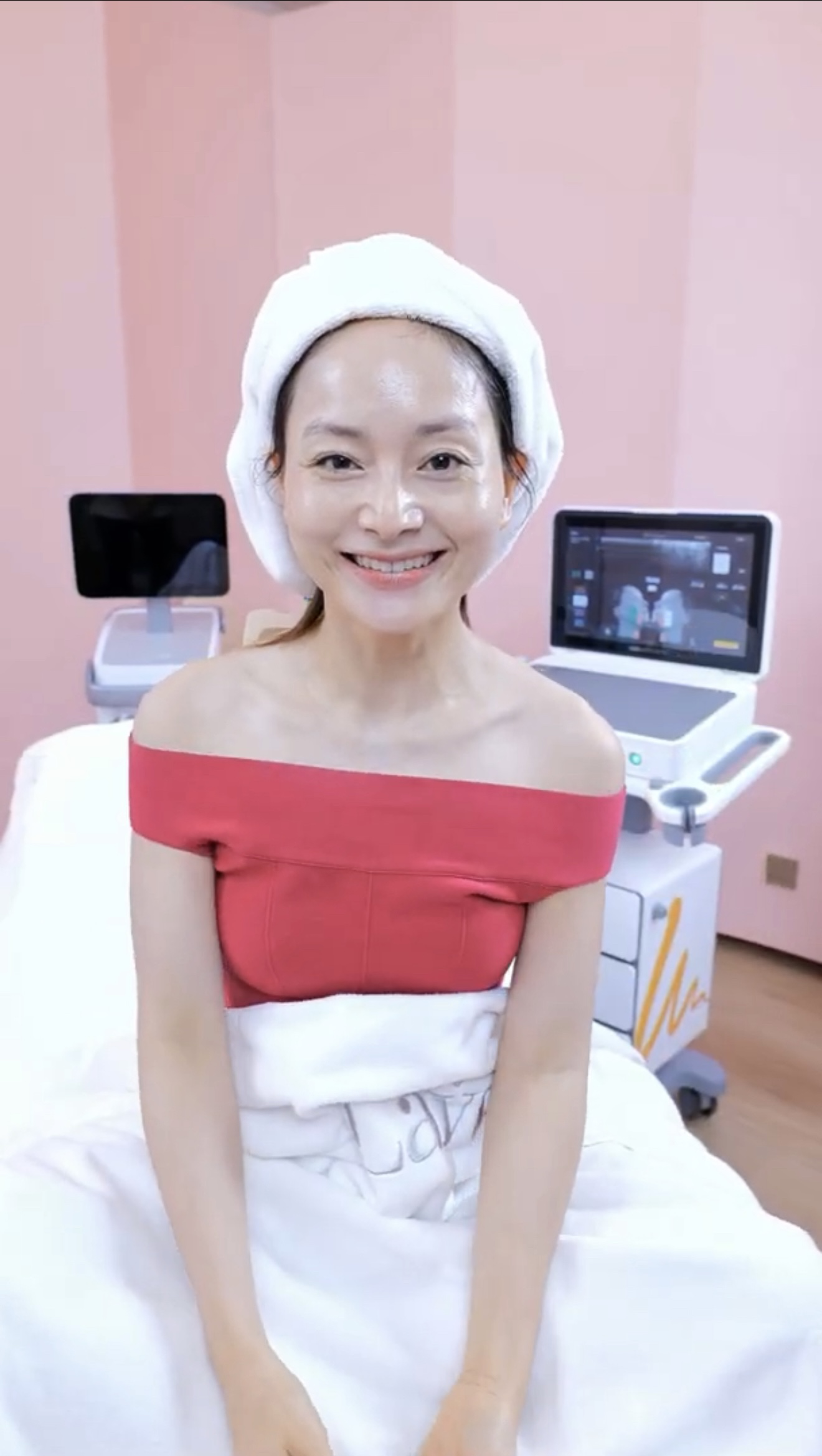 Lan Phương đi 